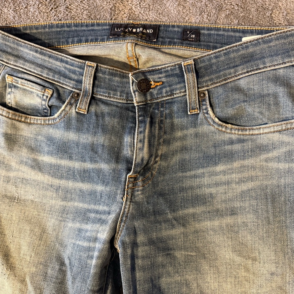 Lucky Brand Woman’s Light Blue Relaxed Jeans